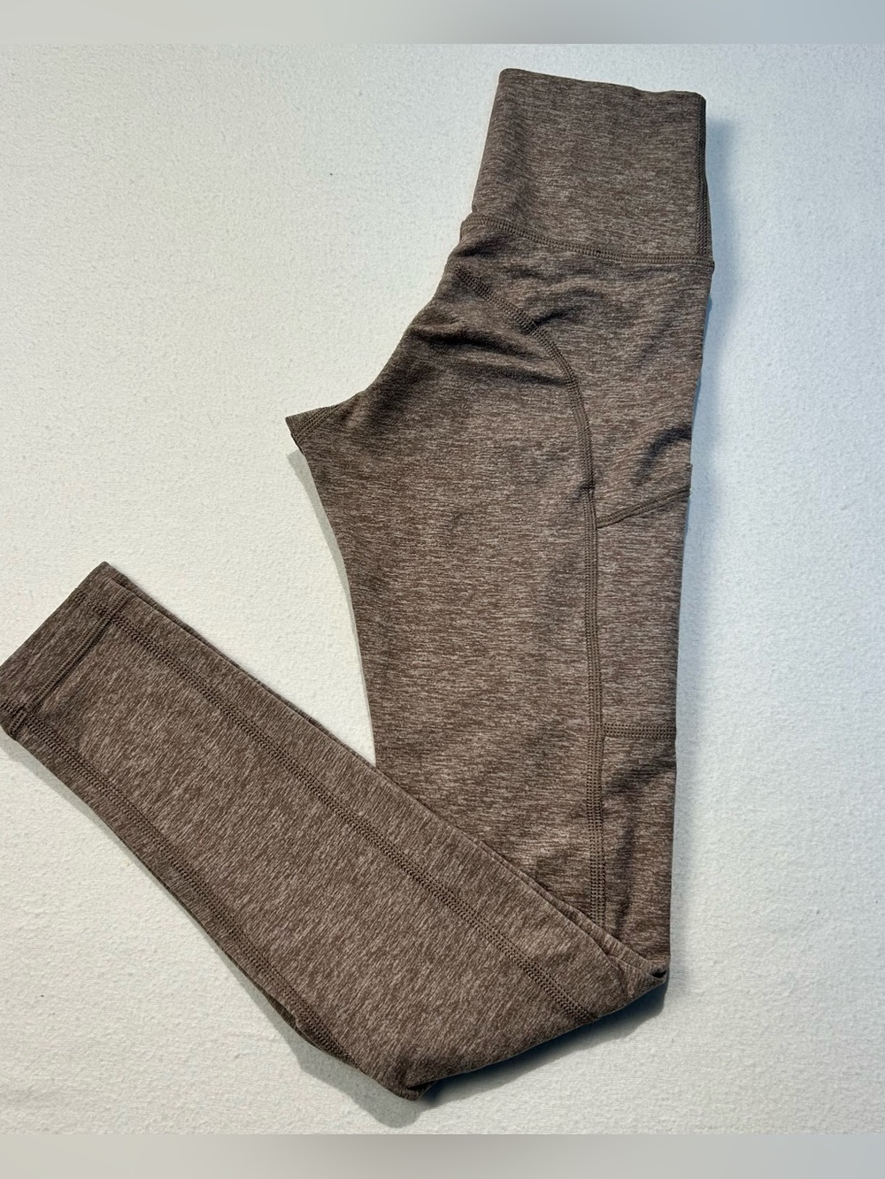 High-Waist Heathered Brown Leggings with pockets